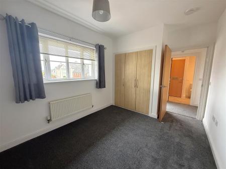 1 bedroom Flat for sale in St. Crispin Crescent, Duston