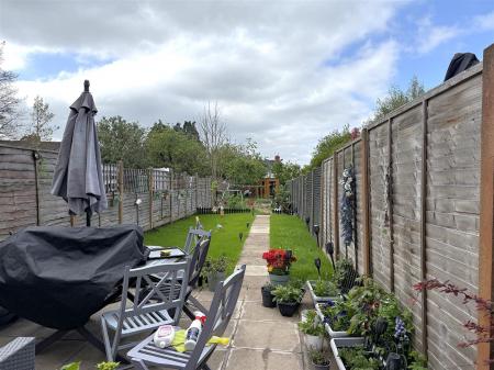 3 bedroom Terraced House for sale in Poplar Grove, Rugby