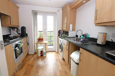 2 bedroom Flat for sale in Turners Gardens, Wootton