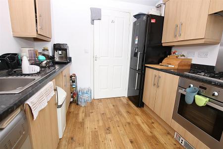 2 bedroom Flat for sale in Turners Gardens, Wootton