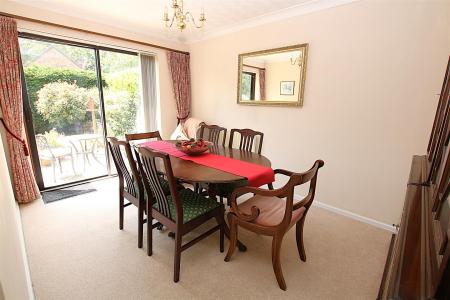 3 bedroom Detached house for sale in Barn Owl Close, East Hunsbury