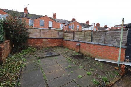 1 bedroom Flat to let in Perry Street, Abington, Northampton, NN1