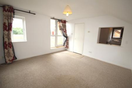 1 bedroom Flat to let in Collyweston Road, Rectory Farm, Northampton, NN3