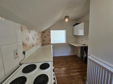 1 bedroom Flat to let in Collyweston Road, Rectory Farm, Northampton, NN3