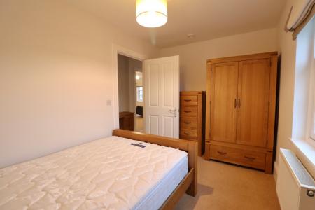 2 bedroom Flat to let in Clickers Drive, Upton, Northampton, NN5