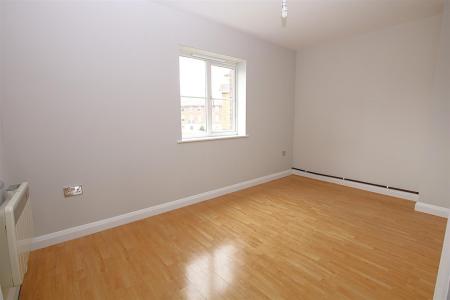 2 bedroom Flat for sale in Henry Bird Way, Northampton