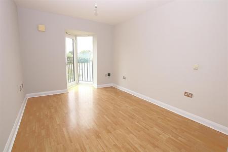 2 bedroom Flat for sale in Henry Bird Way, Northampton