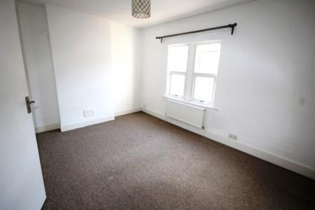 3 bedroom Detached house to let in Chaucer Street, Kingsley, Northampton, NN2