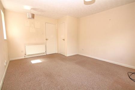 2 bedroom Semi-detached house for sale in Oakgrove Place, East Hunsbury
