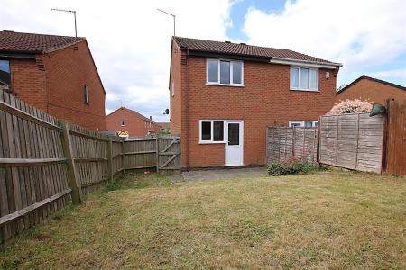 2 bedroom Semi-detached house for sale in Oakgrove Place, East Hunsbury