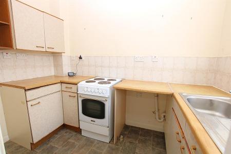 2 bedroom Semi-detached house for sale in Oakgrove Place, East Hunsbury