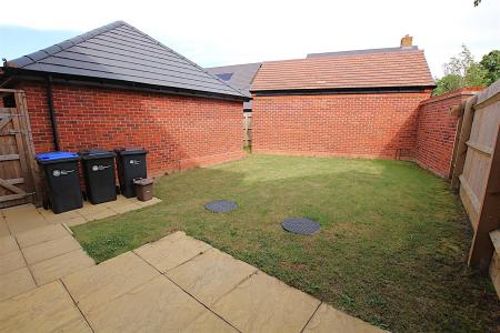 4 bedroom Detached house for sale in Watermill Way, Collingtree