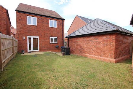 4 bedroom Detached house for sale in Watermill Way, Collingtree