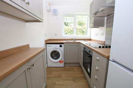 1 bedroom Flat for sale in Manorfield Close, Little Billing