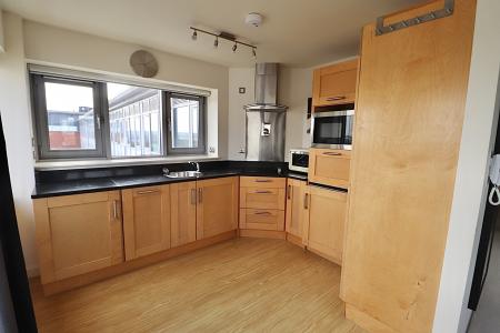 2 bedroom Flat to let in Guildhall Road, Town Centre, Northampton, NN1