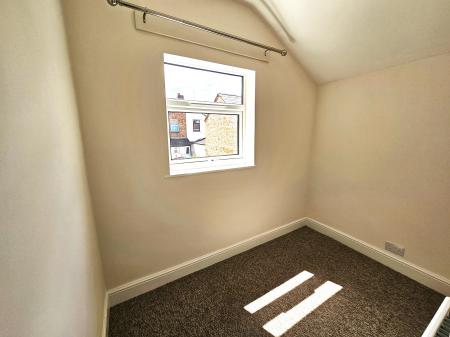 3 bedroom Terraced House to let in Euston Road, Far Cotton, Northampton, NN4