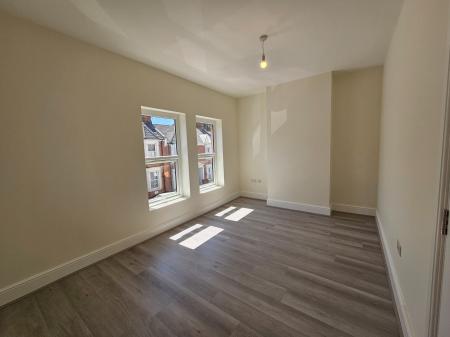 3 bedroom Terraced House to let in Derby Road, Abington, Northampton, NN1