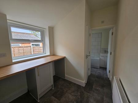 3 bedroom Terraced House to let in Derby Road, Abington, Northampton, NN1