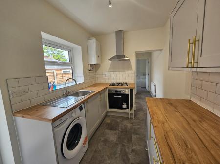 3 bedroom Terraced House to let in Derby Road, Abington, Northampton, NN1