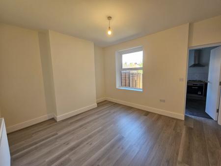 3 bedroom Terraced House to let in Derby Road, Abington, Northampton, NN1