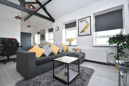 1 bedroom Flat to let in Artizan Road, Abington, Northampton, NN1