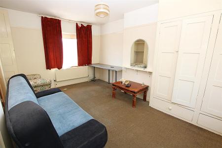 2 bedroom Terraced House for sale in Lindsay Avenue, Abington