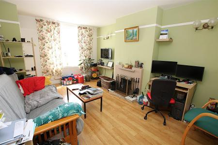 2 bedroom Terraced House for sale in Lindsay Avenue, Abington