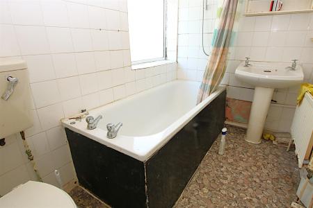 2 bedroom Terraced House for sale in Lindsay Avenue, Abington