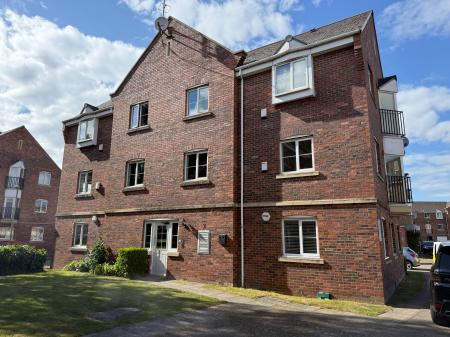 2 bedroom Flat to let in Henry Bird Way, Southbridge, Northampton, NN4