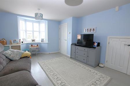 3 bedroom Semi-detached house for sale in Packwood Crescent, Earls Barton