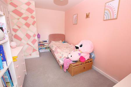 3 bedroom Semi-detached house for sale in Packwood Crescent, Earls Barton
