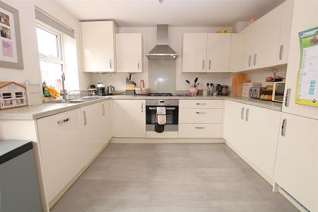 3 bedroom Semi-detached house for sale in Packwood Crescent, Earls Barton