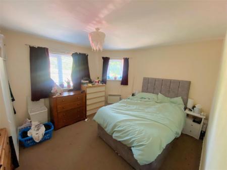 2 bedroom Flat for sale in Oliver Street, Rugby