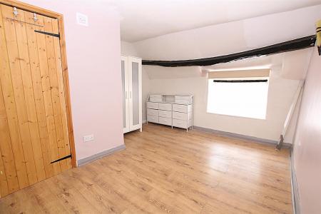 1 bedroom Terraced House for sale in High Street, Podington