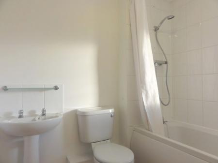 2 bedroom Coach House to let in Turners Court, Wootton, Northampton, NN4