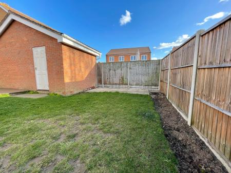 3 bedroom Detached house to let in Leah Bank, Northampton, NN4