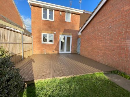 3 bedroom Detached house to let in Leah Bank, Northampton, NN4