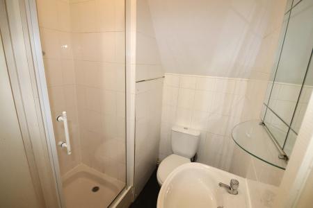 1 bedroom Studio flat to let in Leicester Parade, Barrack Road, Northampton, NN2