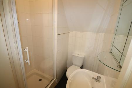 1 bedroom Studio flat to let in Leicester Parade, Barrack Road, Northampton, NN2