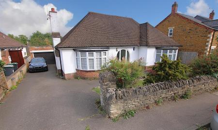 High Street, Earls Barton