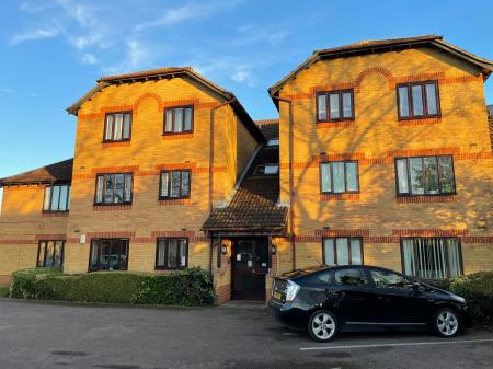 Bordeaux Close, Duston, Northampton, NN5