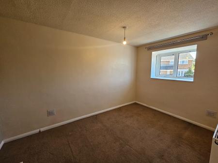 3 bedroom Semi-detached house to let in Jubilee Close, Abington, Northampton, NN4