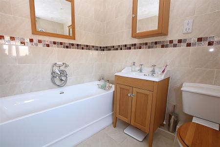 4 bedroom Detached house for sale in Battalion Drive, Wootton