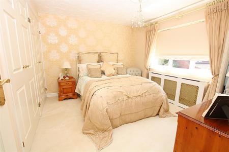 4 bedroom Detached house for sale in Battalion Drive, Wootton
