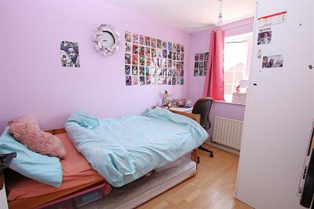 3 bedroom Semi-detached house for sale in East Rising, East Hunsbury