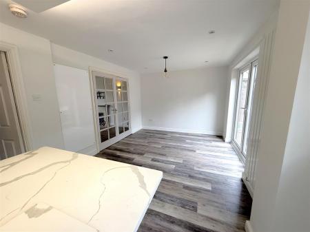 4 bedroom Detached house for sale in Orchid Way, Rugby