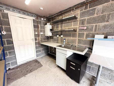 4 bedroom Detached house for sale in Orchid Way, Rugby