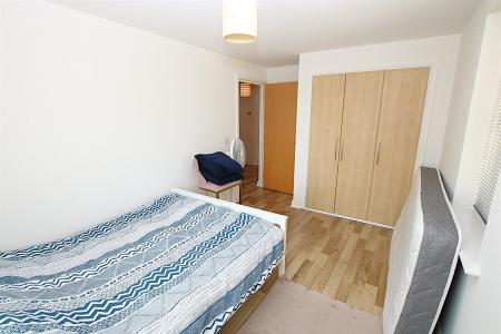 2 bedroom Flat for sale in St. Crispin Crescent, Northampton