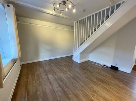 2 bedroom Semi-detached house to let in Hamsterly Park, Southfields, Northampton, NN3