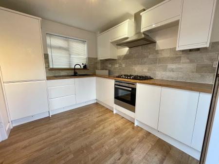 2 bedroom Semi-detached house to let in Hamsterly Park, Southfields, Northampton, NN3